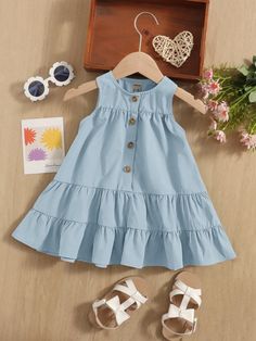 Azul bebê  Collar Sem Mangas Tecido Simples Em A Embellished Não elástico  Roupas para bebês Simple Frock Designs For Kids, A Line Frock For Kids, Crochet Baby Girls, Girls Frocks, Frocks For Kids, Simple Frock Design, Kids Dress Collection, Baby Frock Pattern