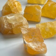 Yellow calcite activates your personal power, strength and confidence. Manifest abundance! Connects your upper and lower chakras in an integrative way. Calcite clarifies and focuses intellect and can magnify positive emotion. Confidence Manifest, Victor Aesthetic, Dark Spring, Lower Chakras, Yellow Crystals, Honey Calcite, Yellow Calcite