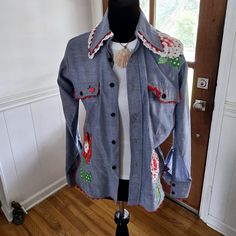 Sassy blue vintage button down with tons of flower power! Fits sizes 6-8. Isle Of Palms, Womens Blouses, Vintage Button, Blue Vintage, Flower Child, In Bloom, Flower Power, Womens Clothing Tops, Blouses For Women