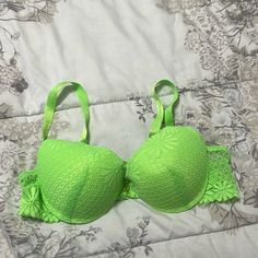 Never Worn Lace Neon Green Bra Size 34b Fitted Green Underwire Bra, Fitted Green Bra With Padded Cups, Green Lace Bra With Padded Cups, Elegant Green Push-up Bra, Green Fitted Lace Bra, Green Stretch Bra For Spring, Elegant Green Stretch Bra, Spring Green Stretch Bra, Green Lace Party Bra