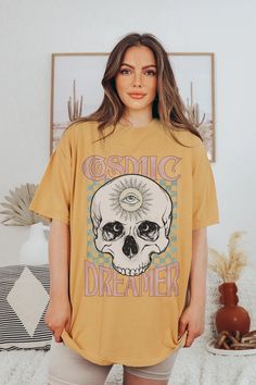 Cosmic Dreamer Retro Comfort Colors Unisex Tshirt Mystical - Etsy Bohemian Cotton T-shirt For Streetwear, Bohemian Washed Short Sleeve T-shirt, Bohemian Oversized Cotton T-shirt, Oversized Bohemian Cotton T-shirt, Bohemian Short Sleeve T-shirt For Streetwear, Cute Sun And Moon, Sun And Moon Vintage, Moon Vintage, Hippie T Shirts