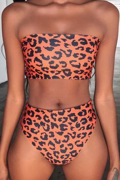 Wild sexy two piece bikini set features a strapless bikini swim top with detachable padding, elastic banded, matching with a high waist bikini bottom with moderated coverage. Allover in leopard print. Size Guide: Size (in) US Bust Waist Hip S 4-6 28-31 24-26 31-33 M 8-10 31-35 25-28 33-36 L 12-14 35-37 27-30 36-38 Swimwear High Waisted, Swimsuit Set, Swimsuit Fashion, Swimsuit Cover Ups, Swim Dress, Beach Wear, Two Piece Set, Bralette, Split