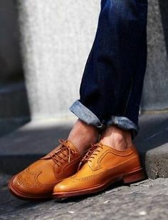 (eBay) Handmade Men Tan Leather Brogue Shoes, Oxford Formal Dress Shoes Tan Brown Shoes, Brown Brogues, Mode Shoes, Look Formal, Leather Brogues, Wingtip Oxford, Brogue Shoes, Brown Shoes, Brown Shoe