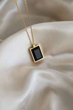 Jewelry Product Shots, Fancy Jewellery, Nalu, Jewelry Photography, Fancy Jewelry, 가을 패션