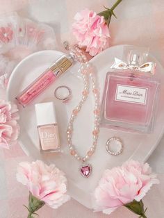 Aesthetic Diaries, Princess Vanity, Rose Gold Aesthetic, Miss Dior Blooming Bouquet, Pink Vanity, Girly Makeup, Pretty Pink Princess, Princess Core, Dior Makeup