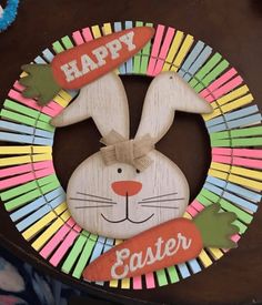 Clothespin Wreaths, Crafts For Easter, Clothespin Diy Crafts, Wooden Clothespin Crafts, Clothespin Wreath, Clothespin Art