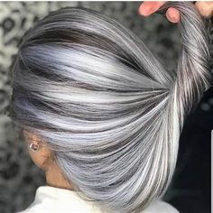 Cool Blonde Highlights, Silver Grey Hair Lowlights, Cool Blonde Highlights, Silver Hair Highlights, Black And Grey Hair, Grey Blonde Hair, Truss Hair, Hair Layered, Hair Highlights And Lowlights, Gorgeous Gray Hair