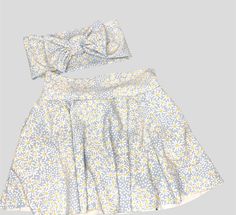 These adorable Daisy Skirted Bummies will look so cute on your baby or toddler.  You can also purchase a matching headband to make it a cute set.  There is an option to purchase the Bummies without the skirt also.  Both the headband and Bummies are made of soft double brushed knit fabric that will stretch with your child for a super comfy fit.  All of my items are Handmade to order. Each pattern may vary a bit and no one item will be the same. ❤️ Care Instructions  Wash with like colors on norma Girl Shorts, Girls Girl, Matching Headband, Bow Set, Cute Sets, Comfy Fits, Short Girls, Air Dry