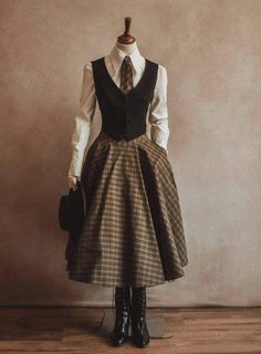 Modern Victorian Fashion Aesthetic, Late Victorian Fashion, Modern Victorian Fashion, Sundance Clothing, February Days, Light Academia Outfit, Vintage Academia, Dark Academia Outfits