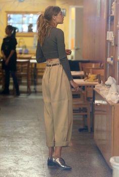 Chique Outfits, Paris Mode, Dakota Johnson, Trend Fashion, Inspired Outfits, Soft Grunge