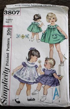 Patriotic Crochet, 50s Patterns, Vintage Sketches, 60s Patterns, Patron Vintage, Motif Vintage, Simplicity Sewing, Pattern Ideas, Couture Vintage