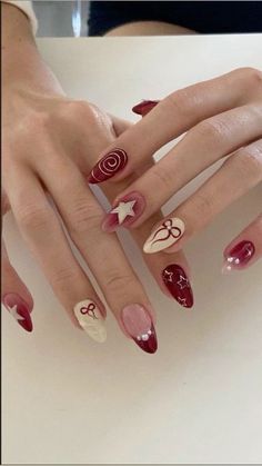 Dark Red Summer Nails, Nails Mom, Paznokcie Hello Kitty, Bday Nails, Hello Nails, Hippie Nails, Nagel Tips, Grunge Nails