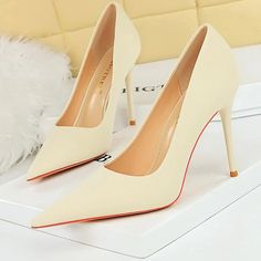 Pointed silk Satins Heels Beige Court Shoes For Evening, Beige Evening Court Shoes, Cream Fitted Court Shoes For Office, Beige Court Shoes For Spring Party, Fitted Beige Court Shoes For Summer, Fitted Cream Court Shoes For Office, Summer Fitted Beige Court Shoes, Fitted Cream Court Shoes With Pointed Toe, Fitted Beige High Heel Court Shoes