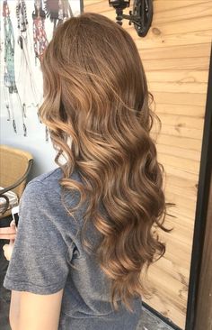 Light Brown Hair With Brown Eyes, Hair For Hoco, Brown Cinnamon Hair, Brown Cinnamon Hair Color, Cinnamon Hair Color, Hair Color Fall, Cinnamon Hair, Fall Blonde Hair