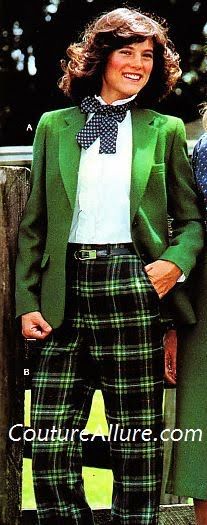 80s Preppy Fashion, Heather Duke, 80s Preppy, 80s Pants, Low Cut Blouses, Reality Bites, 90s Fashion Women, Mode Editorials, Preppy Fashion