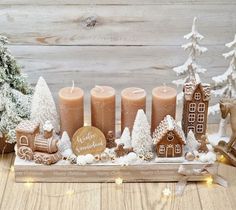 Advent Vijenac, Christams Diy, Advent Decor, Balanced Math, Winter Table Decorations, Holiday Gift List, Christmas Gift Exchange, Country Christmas Decorations, Advent Candles