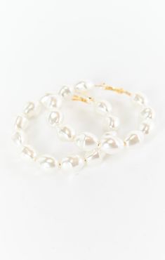 Check out ALV Jewels XL Pearl Hoop Earrings ~ Ivory & Gold. Get $10 off + free shipping with Club Mumu. Trendy White Hoop Earrings With Pearl Drop, Chic White Pearl Hoop Earrings, Chic White Pearl Drop Hoop Earrings, Trendy White Hoop Pearl Earrings, Alv Jewels, How Many Bridesmaids, Ivory Earrings, Girls Together, Pearl Hoop Earrings