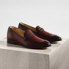 Luxury Leather Tassel Loafers For Business Casual, Luxury Slip-on Monk Strap Shoes With Leather Lining, Luxury Semi-formal Plain Toe Moccasins, Luxury Semi-formal Cap Toe Loafers, Luxury Calf Leather Wingtip Loafers, Elegant Leather Tassel Loafers With Cap Toe, Luxury Leather Tassel Loafers For Semi-formal Occasions, Luxury Brogue Loafers For Semi-formal Occasions, Luxury Brogue Moccasins For Business