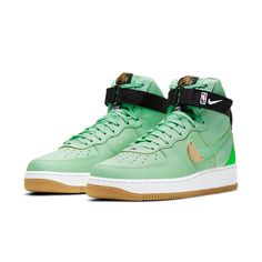 NBA x Nike Air Force 1 High CT2306-300 Green High-top Basketball Shoes For Light Sports, Urban High-top Green Basketball Shoes, Urban Green High-top Basketball Shoes, Urban Style Green High-top Basketball Shoes, Green Leather Nike Air Force 1 For Sports, Green Mid-top Basketball Shoes With Gum Sole, Nike Green Sporty Basketball Shoes, Sporty Green Nike Basketball Shoes, Sporty Green Mid-top Basketball Shoes