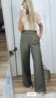 Spring Trousers Outfit, Western Business Attire, Corporate Cowgirl, Western Business, Dress Pants Outfits, Mom Fits, Casual Work Attire