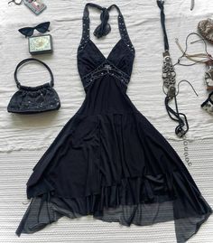 Main Aesthetic, Prom Dress Pictures, Black Beaded Dress, Plain Dress, Trendy Fashion Outfits, Cool Fits, Fantasy Clothing