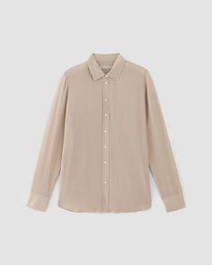 The Washable Clean Silk Relaxed Shirt Burnt Sugar – Everlane Burnt Sugar, Capri Trousers, New Wardrobe, Favorite Dress, Amazing Women, Spring Fashion, Clothing And Shoes, Shirt Blouses, Black Jeans