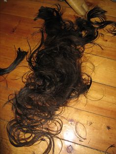 Laurel's hair on the floor Floor Aesthetic, Hair Falling, Before And After Haircut, Forced Haircut, Haircut Pictures, Hair Reference, Anime Hair, Volume Hair