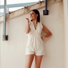 Nwt Zara Short Jumpsuit With V Neckline And Short Sleeves. Summer Beige V-neck Jumpsuits And Rompers, Casual Sleeveless Cream Jumpsuits And Rompers, Summer Cream Overall Jumpsuits And Rompers, Chic Cream Jumpsuits And Rompers For Vacation, Cream Sleeveless Jumpsuit For Day Out, Sleeveless Cream Jumpsuit For Day Out, Beige Summer Jumpsuits And Rompers, Cream Jumpsuits And Rompers For Summer Loungewear, Fitted Cream Jumpsuits And Rompers For Summer