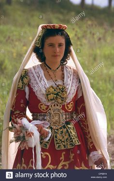 Arbëreshë-Albanian woman from Piana degli Albanesi (PA) - Bride in traditional dress for the wedding done according to the Byzantine rite. Albanian Wedding, Sicilian Wedding, Albanian Clothing, Albanian Culture, Costumes Around The World, European Culture