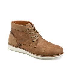 Chukka Boots Men, Tan Guys, Rugged Style, Closed Toe Shoes, Chukka Boot, Rounded Toe Boots, Mens Shoes Boots, On Repeat