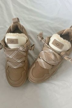 Aesthetic Ugg Boots, Ugg Sneakers Aesthetic, New Ugg Shoes, Ugg Shoes With Laces, Uggs Shoes With Laces, New Uggs 2024, Ugh Sneakers Outfit, Shoe Wishlist 2024, Uggs Trainers