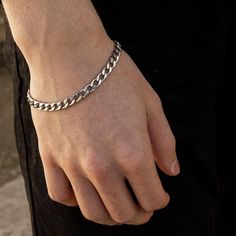 Payal Designs Silver, Edge Styles, Signet Ring Silver, Boys Bracelets, Locket Design, Minimalist Fashion Men, Mens Silver Jewelry, Silver Chain For Men, Fashion Eye Glasses