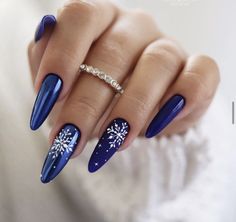 Blue Wedding Nails, Blue Christmas Nails, Christmas Gel Nails, Nail Repair, Blue Nail Designs, Snowflake Nails, Blue Nail