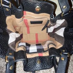 Woman’s Black Burberry Tote With Both Shoulder Strap/Regular Straps And Burberry Black Wallet With Card Compartments/Other Compartments. Burberry Black Purse, Mini Hand Bag, Burberry Shoulder Bag, Burberry Tote, Burberry Vintage, Burberry Black, Canvas Crossbody Bag, Mini Hands, Lv Monogram