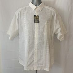 Pipoli White Short Sleeve Button Down Shirt Xl Extra Large 42 26"Armpit To Armpit 29.5"Long Sa610 White Short, Casual Shirts For Men, Casual Button Down Shirts, White Shorts, Button Downs, Extra Large, Button Down Shirt, Color White, Mens Shirts