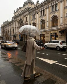 Umbrella Outfit, Hijabi Fashion Winter, Modest Winter Outfits, Stylish Umbrella, Outfits Stylish, Sheikh Zayed Grand Mosque