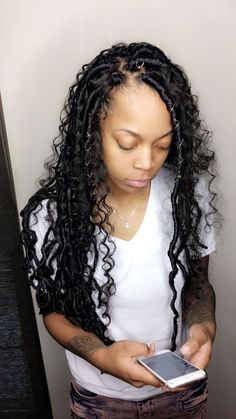 Flower Crown Hairstyle, Shoulder Hair, Braids With Weave, Girls Braids, Boho Hairstyles, Black Girls Hairstyles