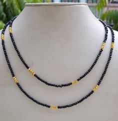 Black Crystal Beads Necklace Design, Beads With Gold Balls, Ruby Jewelry Necklaces, Mangalsutra Chain, Bridal Jewellery Earrings, Gold Bead Earrings, Beaded Necklace Designs, Gold Bridal Jewellery Sets, Black Beaded Jewelry