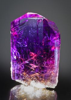 Beautiful Fuchsia & Purple Gemstone. Sorry to say I do not know the identification of this stone. If you know, please leave a comment... Kristina Webb, Arusha, Radiant Orchid, Pretty Rocks, Beautiful Rocks, Mineral Stone, Minerals And Gemstones, Rocks And Gems, Precious Gems