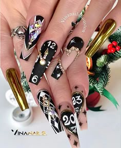 New Years Eve Nails Ideas, New Years Eve Nail Designs, Nail Decoration Ideas, Nails New Year, New Years Nail, January Nail Designs, Year Nails, January Nail, New Years Nail Art