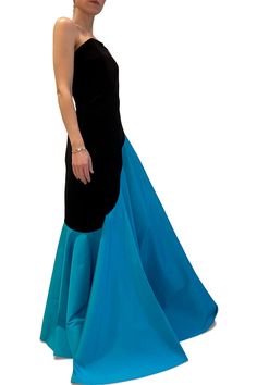 This gown is in stock in Black/Celadon in an XS and Black/Turquoise in a M. All other sizes and colors are Special Order. Special Order takes 22 - 26 weeks from order to shipment. True to size. 68% polyamide | 32% elastane Made in Toronto | Fabric milled in Italy Dry Clean Only *Note that Special Order pieces take 22 - 26 weeks to ship. Vancouver British Columbia, One Shoulder Gown, Simple Tees, Classic Frame, Military Inspired, Medium Blue, Crew Neck Tee, Apparel Design, Summer Wardrobe