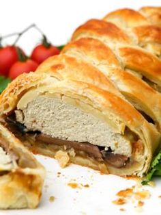 Meatball Wellington, Veggie Wellington, Vegan Meatballs Recipe, Vegan Wellington, Vegan Ground Beef, Lentil Loaf, Meatball Dinner