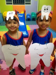 Dental Health Preschool Crafts, Diy Superhero Costume, Fancy Dress Costumes Kids, Animal Crafts Preschool, Dental Care For Kids, Headband Crafts, Dental Gifts