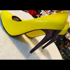 Brand New Stylish Heels By Fhr - Size 7 - Heel Height 5 Inches There’s A Tiny Little Smudge Mark On The Right Heel. It’s Hardly Noticeable, And You Really Need To Look Close To See It, But I Wanted To Disclose It. Yellow Heels With Padded Heel, Fitted Yellow Heels With Padded Heel, Bold High Heel Shoes With Contrasting Heel Counter, Yellow Heels With Contrasting Heel Counter, Bold High Heels With Contrasting Heel Counter, Yellow Heels With 4-inch Heel For Night Out, High Heel Yellow Court Shoes For Party, Yellow High Heel Court Shoes For Party, Bold High Heels