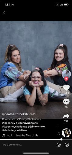 90 Family Photos, 80s Portraits Funny, 3 People Awkward Pose, Awkward Coworker Photos, If Penny Photoshoot 3 People, Three Friends Photoshoot Funny, Silly Friend Photoshoot