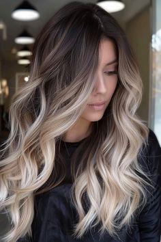 Blonde And Dark Brown Balayage, Natural Blonde Balayage Hair, Light Brown To Blonde Ombré, Blonde Dark Brown Balayage, Brown Into Blonde Hair Balayage, Balayage Hair With Shadow Root, Brown Root Balayage Blonde Hair, Balayage Hair Blonde Low Maintenance, Balayage Light Brown To Blonde