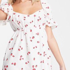 Mini Dress By New Look Daywear Dressing 101 All-Over Strawberry Print Sweetheart Neck Puff Sleeves Regular Fit Size 0 New With Tags New Look Dresses, Strawberry Dress, Strawberry Print, Sweetheart Neck, Puff Sleeves, Strawberries, Puff Sleeve, New Look, Summer Dresses