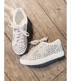 Girls Night Outfit, Studded Sneakers, Studded Shoes, Tie Dye Fashion, Star Studs, Women Clothing Boutique, White Sneakers, White Sneaker, Wedding Sneaker