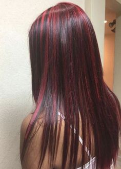 Red Hair Streaks, Dyed Hair Inspiration, Pretty Hair Color, Hair Stylies