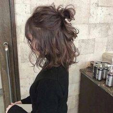 - Check more at https://howcandothis.com/womenstyle/96420/ Short Wavy Hair, Short Wavy, Penteado Cabelo Curto, Grunge Hair, Dream Hair, Aesthetic Hair, Hair Dos, Pretty Hairstyles, Wavy Hair